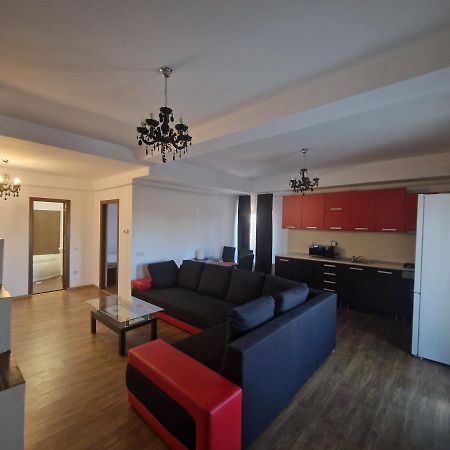 Jolie Suites Брэила Экстерьер фото