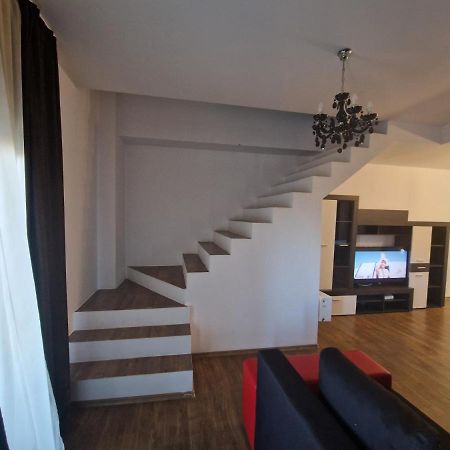 Jolie Suites Брэила Экстерьер фото
