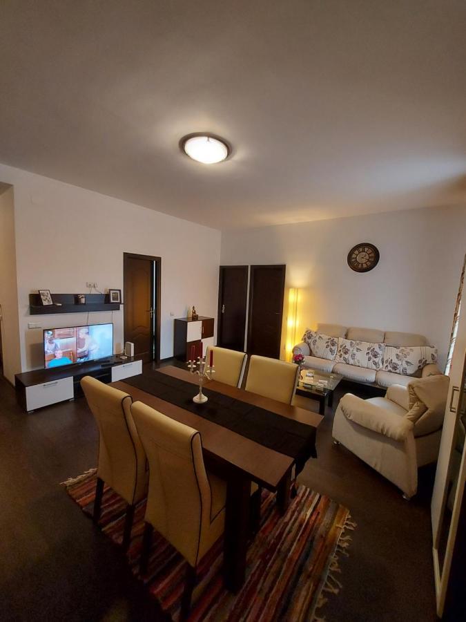 Jolie Suites Брэила Экстерьер фото