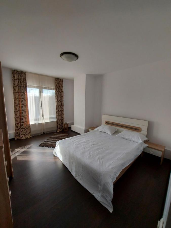 Jolie Suites Брэила Экстерьер фото