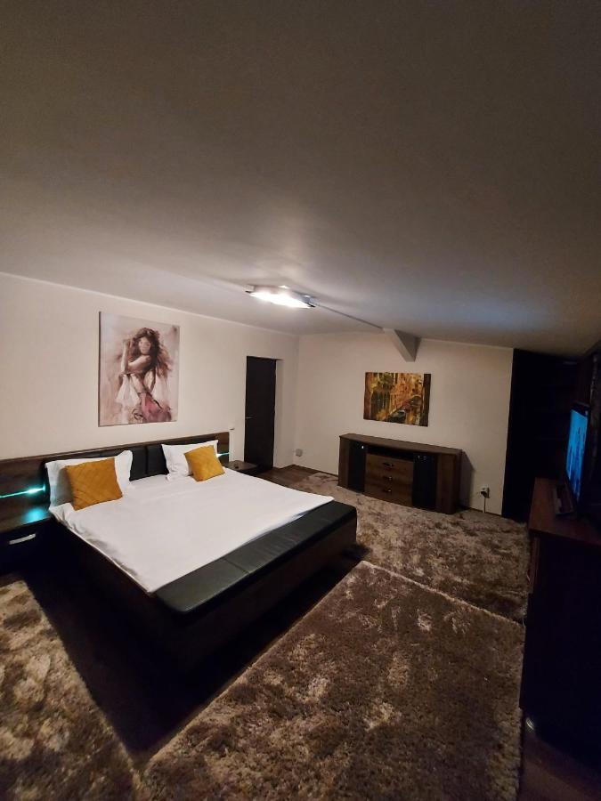 Jolie Suites Брэила Экстерьер фото