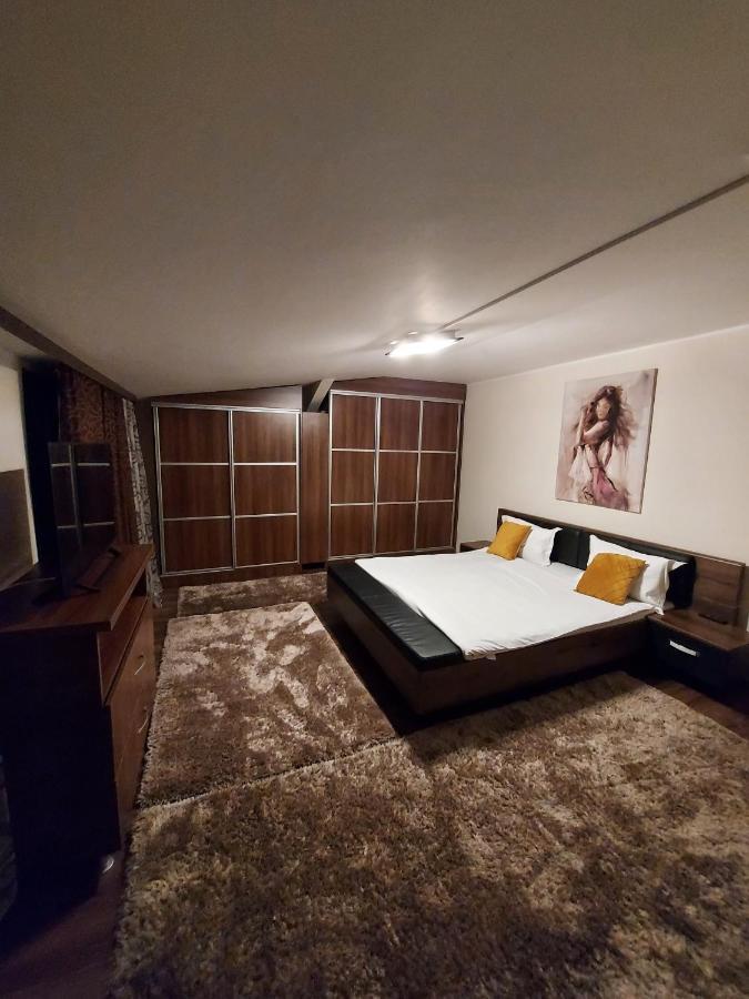 Jolie Suites Брэила Экстерьер фото