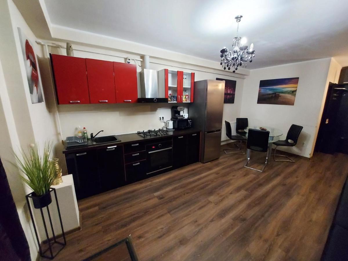 Jolie Suites Брэила Экстерьер фото