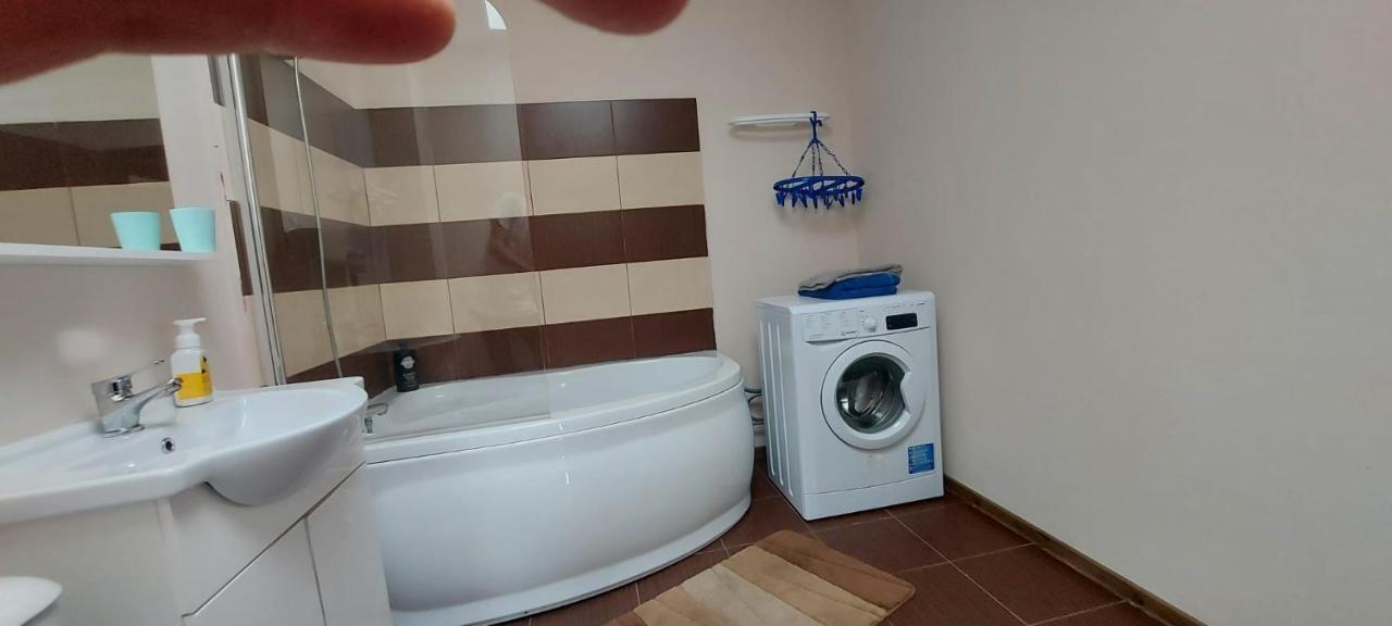 Jolie Suites Брэила Экстерьер фото