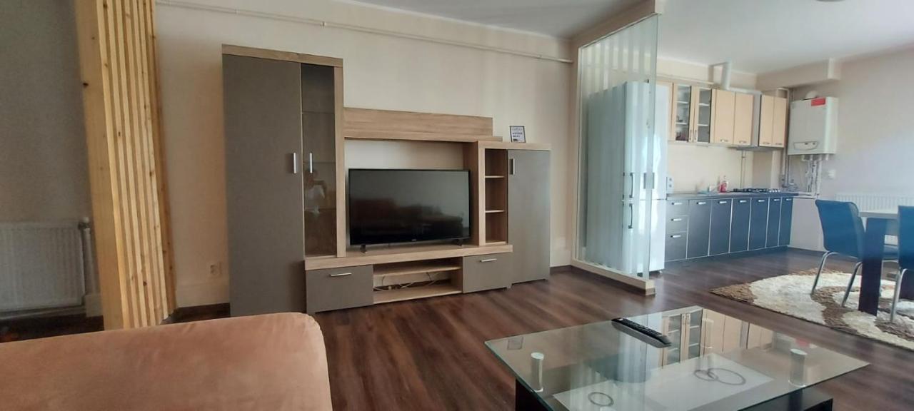 Jolie Suites Брэила Экстерьер фото