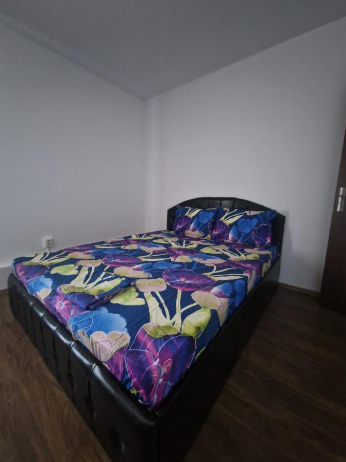 Jolie Suites Брэила Экстерьер фото