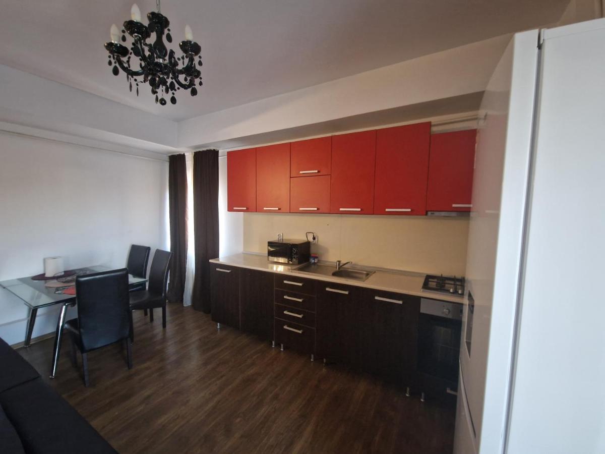Jolie Suites Брэила Экстерьер фото